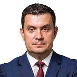 Яклаков Денис Михайлович (Член Правления, заместитель генерального директора, АО 